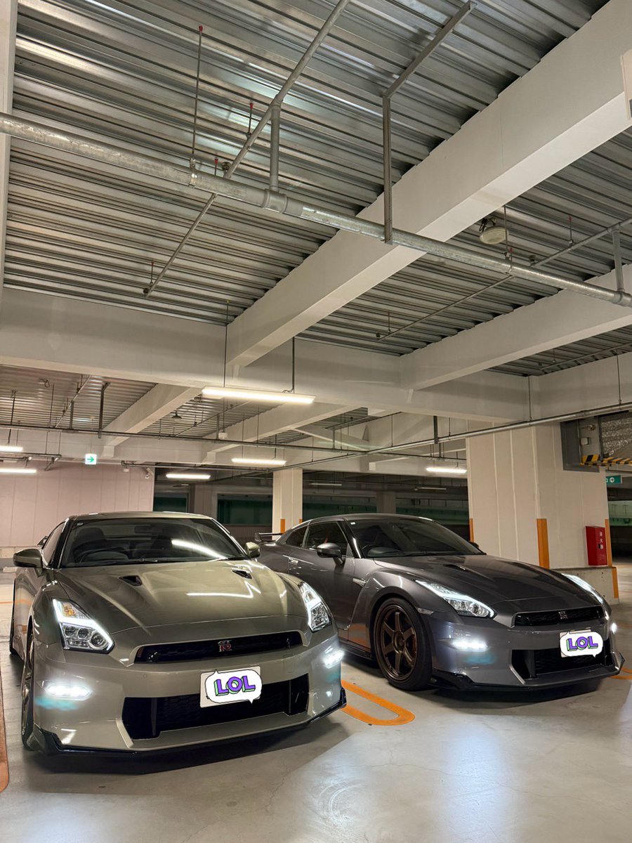 718_20010404's tweet image. 父親の最後の35納車されました㊗️

GTR狂の父親だから24年式も手放せないそうで🤣

ほんとに最後になっちゃったから距離ガバしないでね、、、

カーボンブレーキかっこちいね🤩
#r35 #tspec