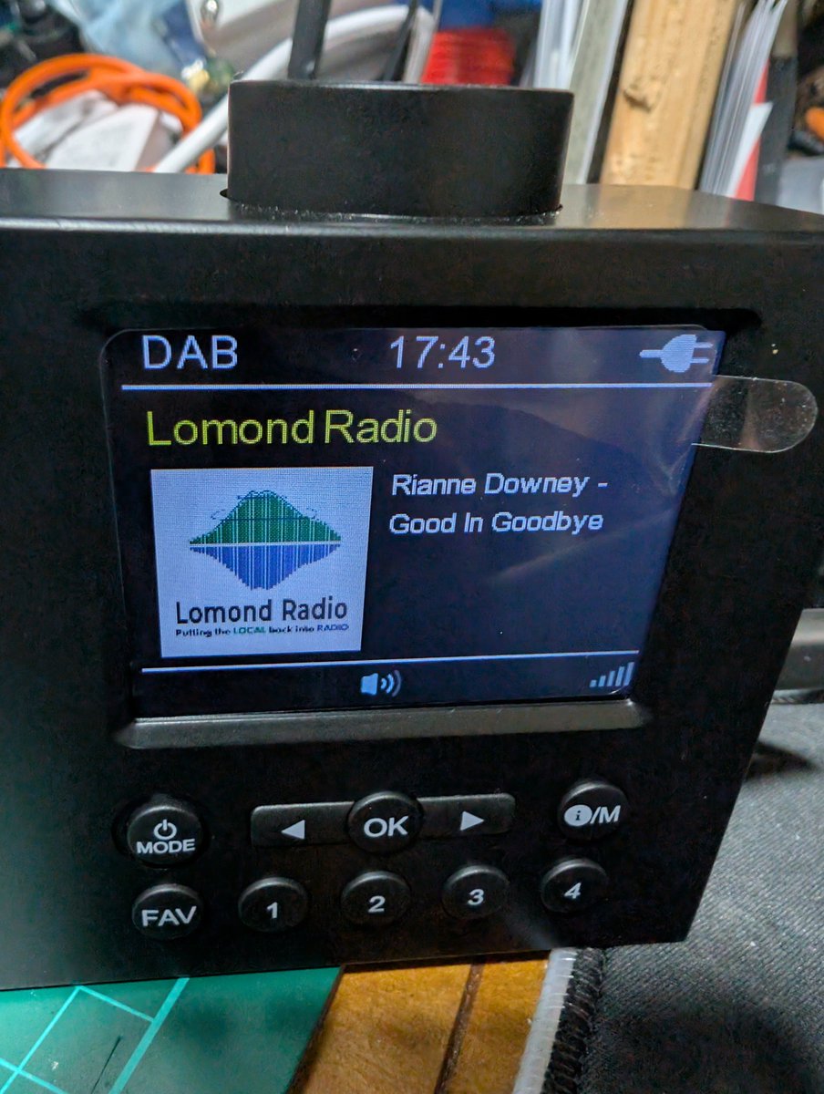 andrewhood's tweet photo. I am currently presenting Lomond Thursday lunch https://t.co/ZFGu9ei3t8 also in DAB https://t.co/ndVstEw2pr