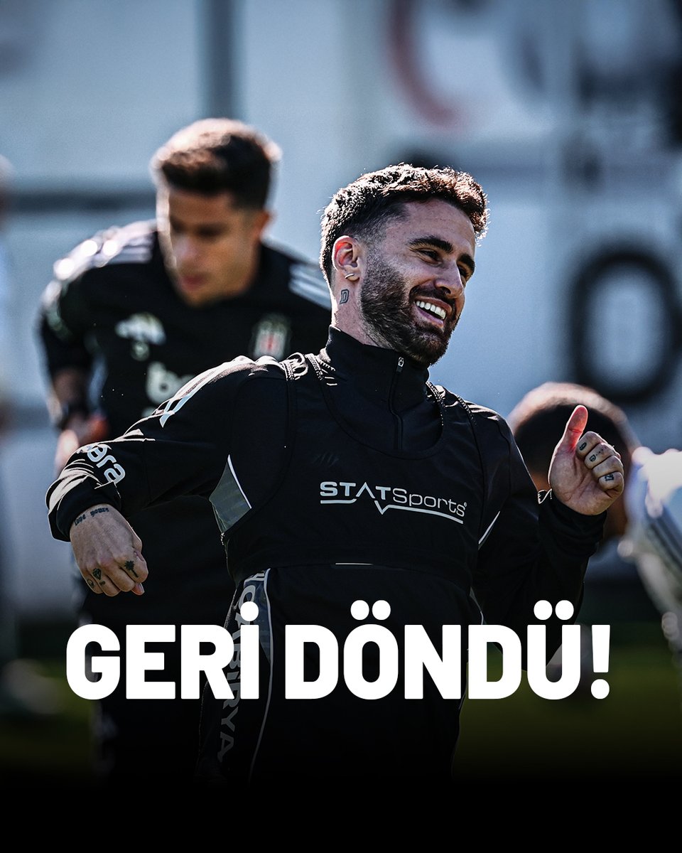 Beşiktaş'ın bugün yaptığı antrenmanda Rafa Silva.

Gülüyor ☠️