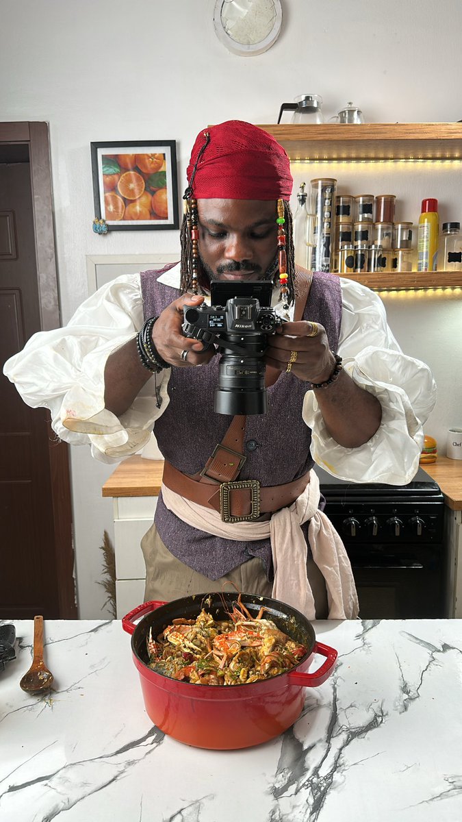 folastag's tweet photo. See who is back in the Kitchen… https://t.co/qAAYKLFBjf