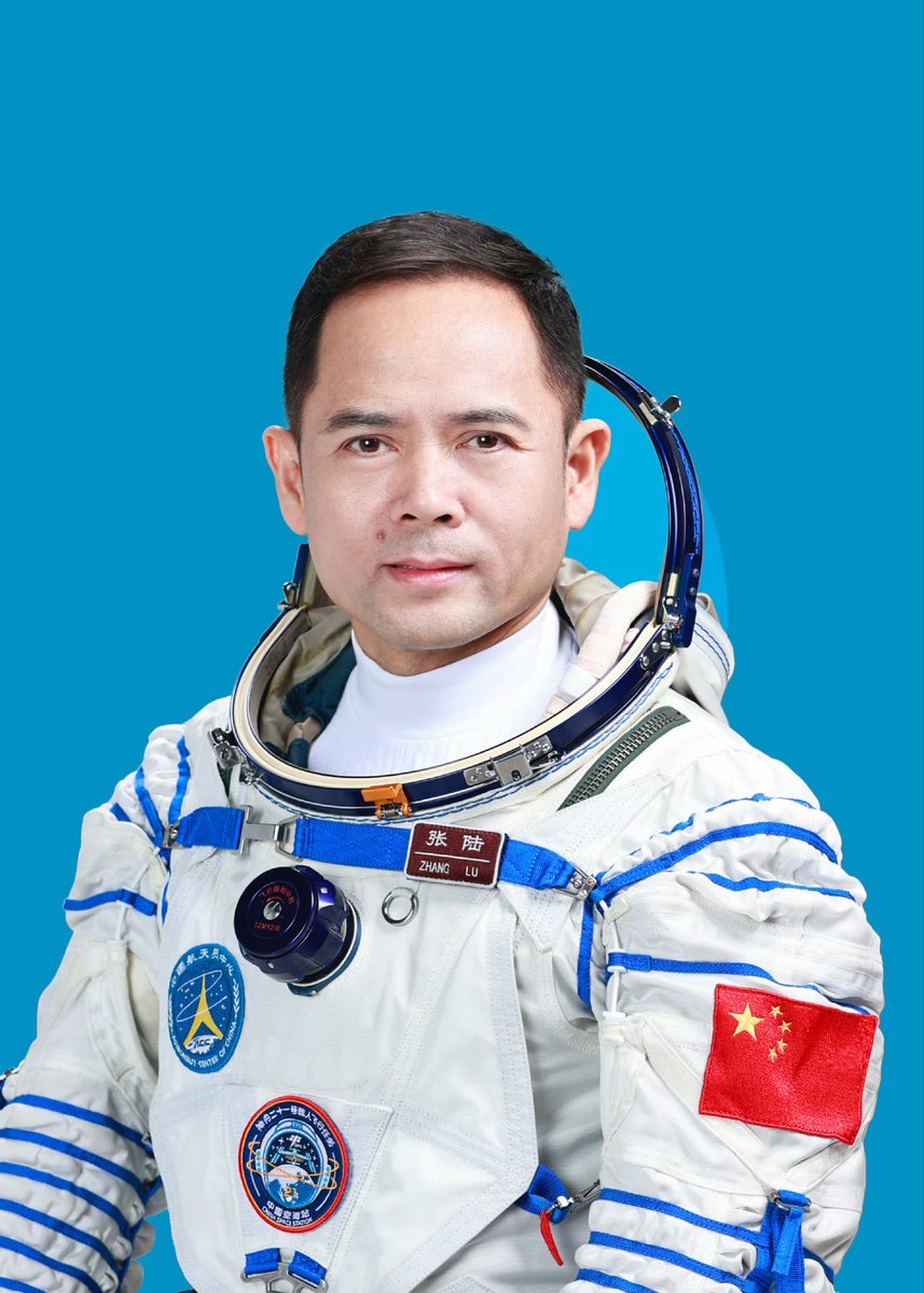 PointOrView's tweet image. REVEALED: Meet Chinese Shenzhou-21 astronauts ready to blast off to Tian... youtube.com/shorts/p6GyJpj…  #chinaspace #shenzhou21 #tiangong