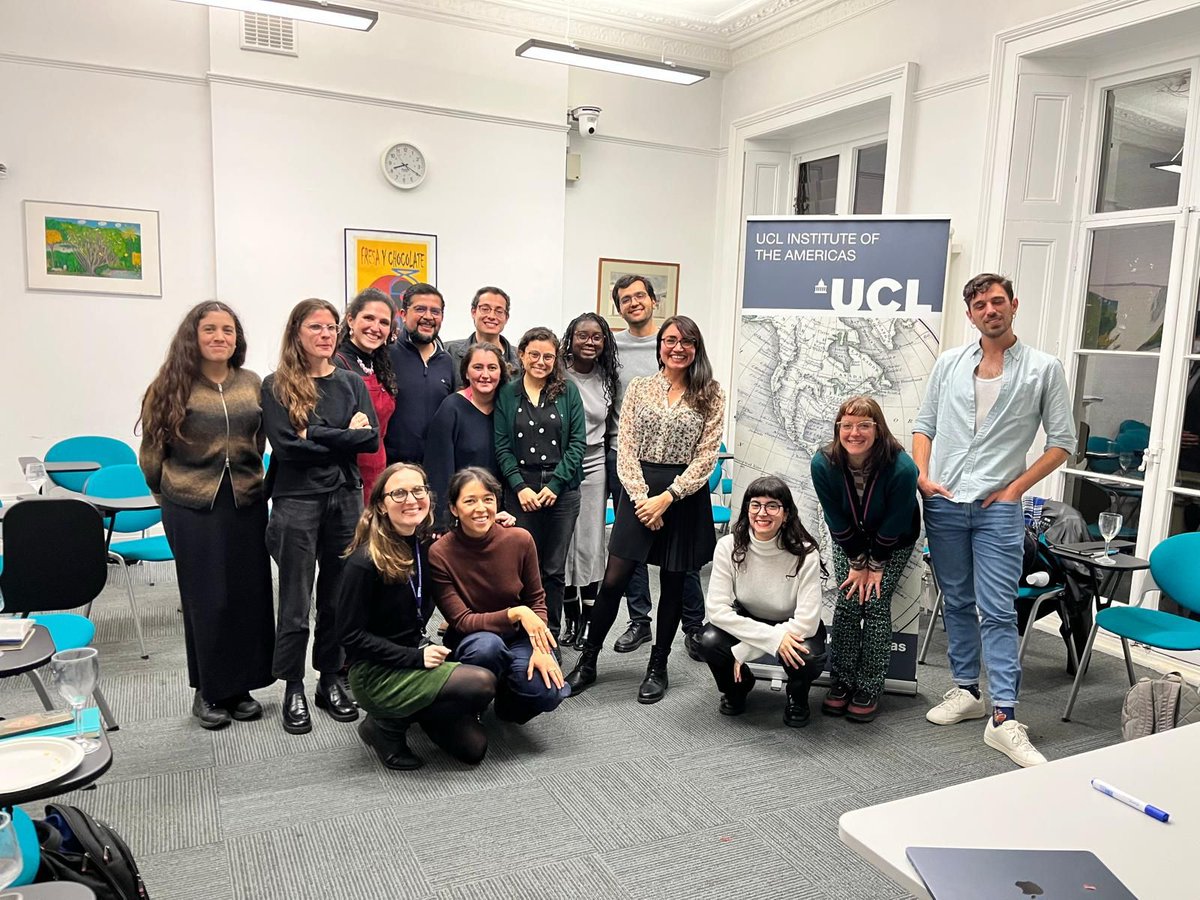 We had an incredible and generative conversation on researching about violence and on how to "build an archive" when writing on extra-legal forms of violence at <a href="/UCLAmericas/">UCL Americas</a>

Thank you <a href="/Benja_Concha_G/">Benjamín Concha</a>, Luis Orlando Perez, Yasmin Getirana, and everyone for the invitation!