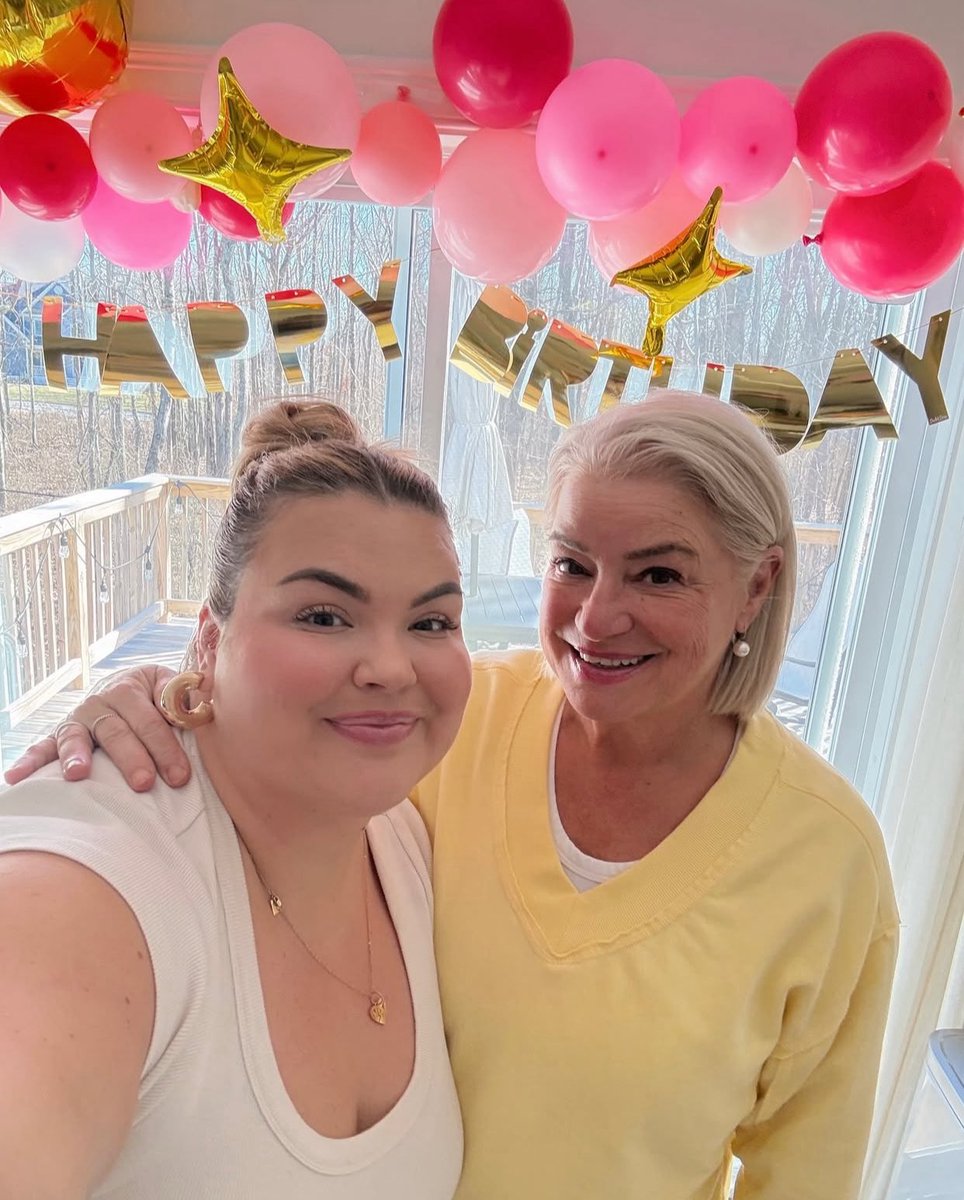 Hey guys it my mother birthday 🥰am happy if $1,000 is not small for you inbox me with your cashapp tag