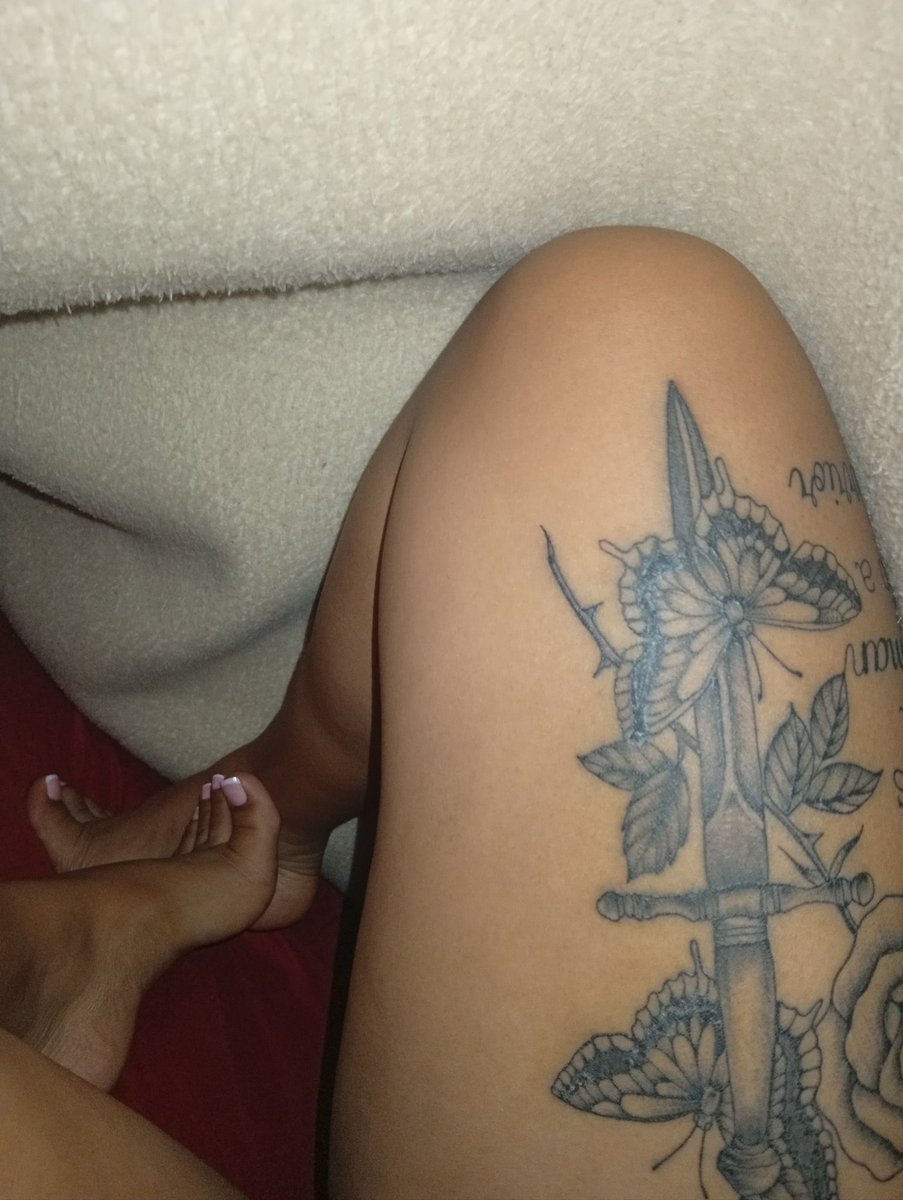 #FeetByCoco👅💦 tweet media