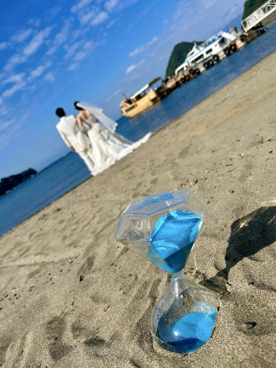 tujiphotostudio's tweet image. ☀️今日は青い空と海に包まれて、
沼津でのウエディング撮影💍
青い砂時計がキラキラ輝いて、
とっても綺麗でした✨
砂浜にはAqoursの文字がいっぱい!
Aqoursの街・沼津で、
しあわせな未来を…💙
末永くお幸せに☺️✨
#Aqours #沼津 #ウエディングフォト #lovelive