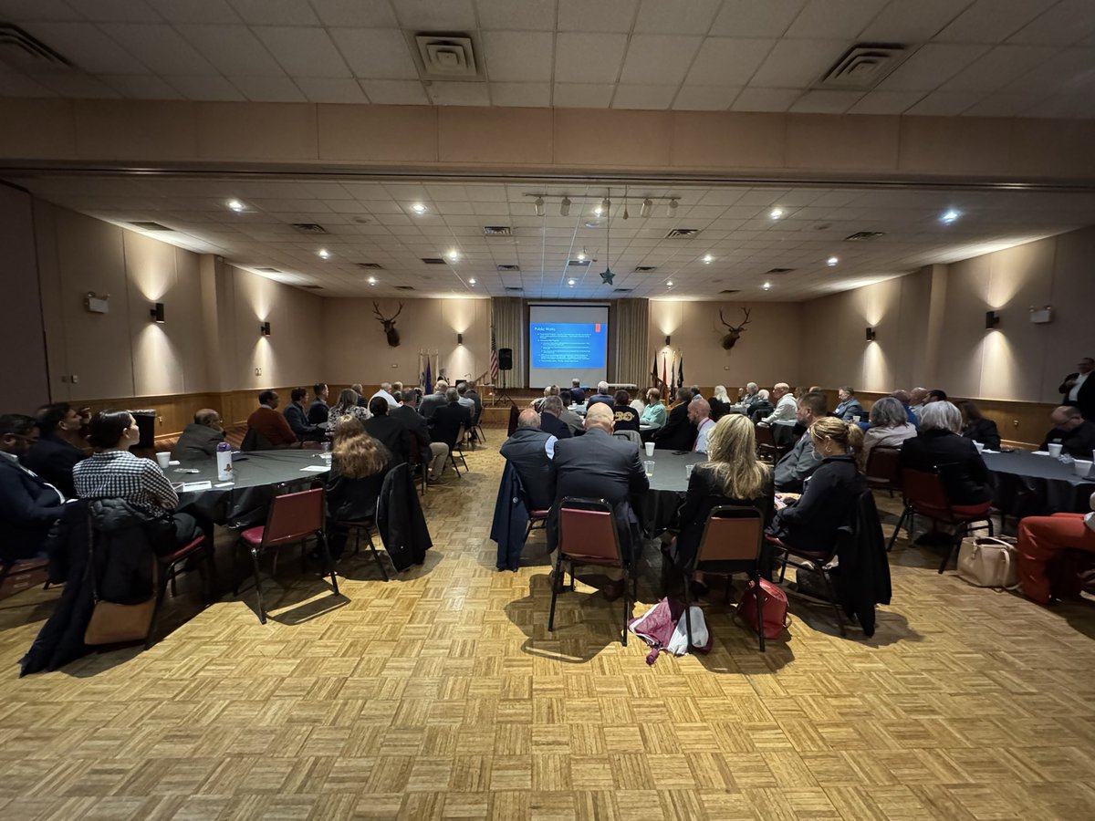 RepDelozier's tweet image. Early on this rainy morning was the Hampden Twp Business Breakfast for an update on all the projects happening in the Twp. We were briefed on the work of the Commissioners, public works, COG, planning, veterans park, police, fire and EMS and more. TY to the staff &amp;amp; Commissioners!