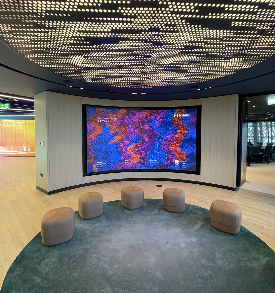 variable tweet media