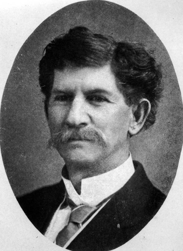 StateLibraryFL's tweet image. #DYK The city of Crawfordville derives its name from the Crawford family, two of whose members, Dr. John L. and his son H. Clay served as secretary of state for 48 years, from 1881 until 1929. @FLMemory