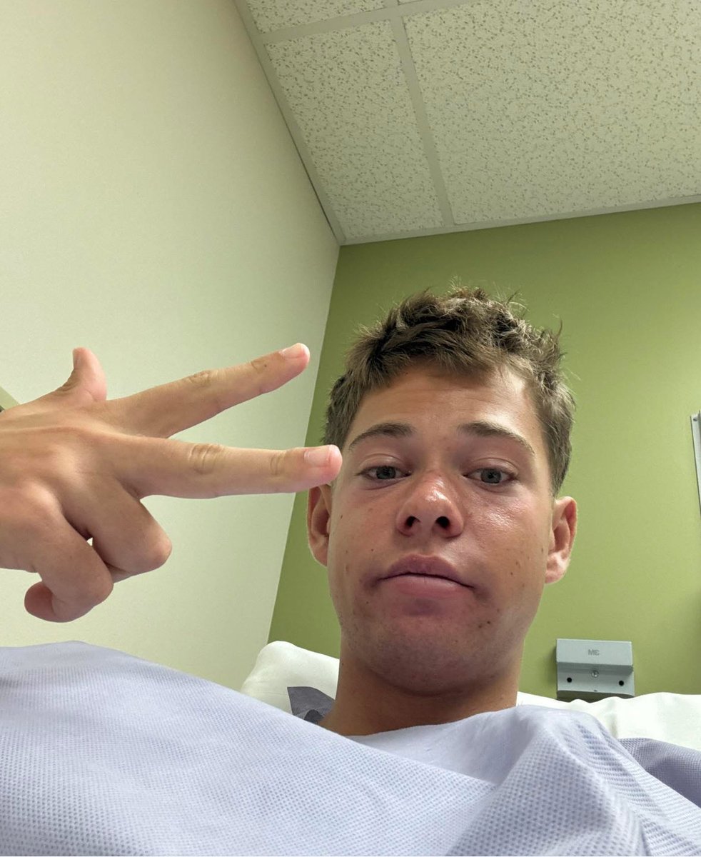 ChuckFreeby's tweet photo. Prayers up for former @SaintJoeBsball player Nolan Dobrucki, who is receiving a kidney transplant today.

God bless Nolan and his donor! https://t.co/M3bR21fUg5