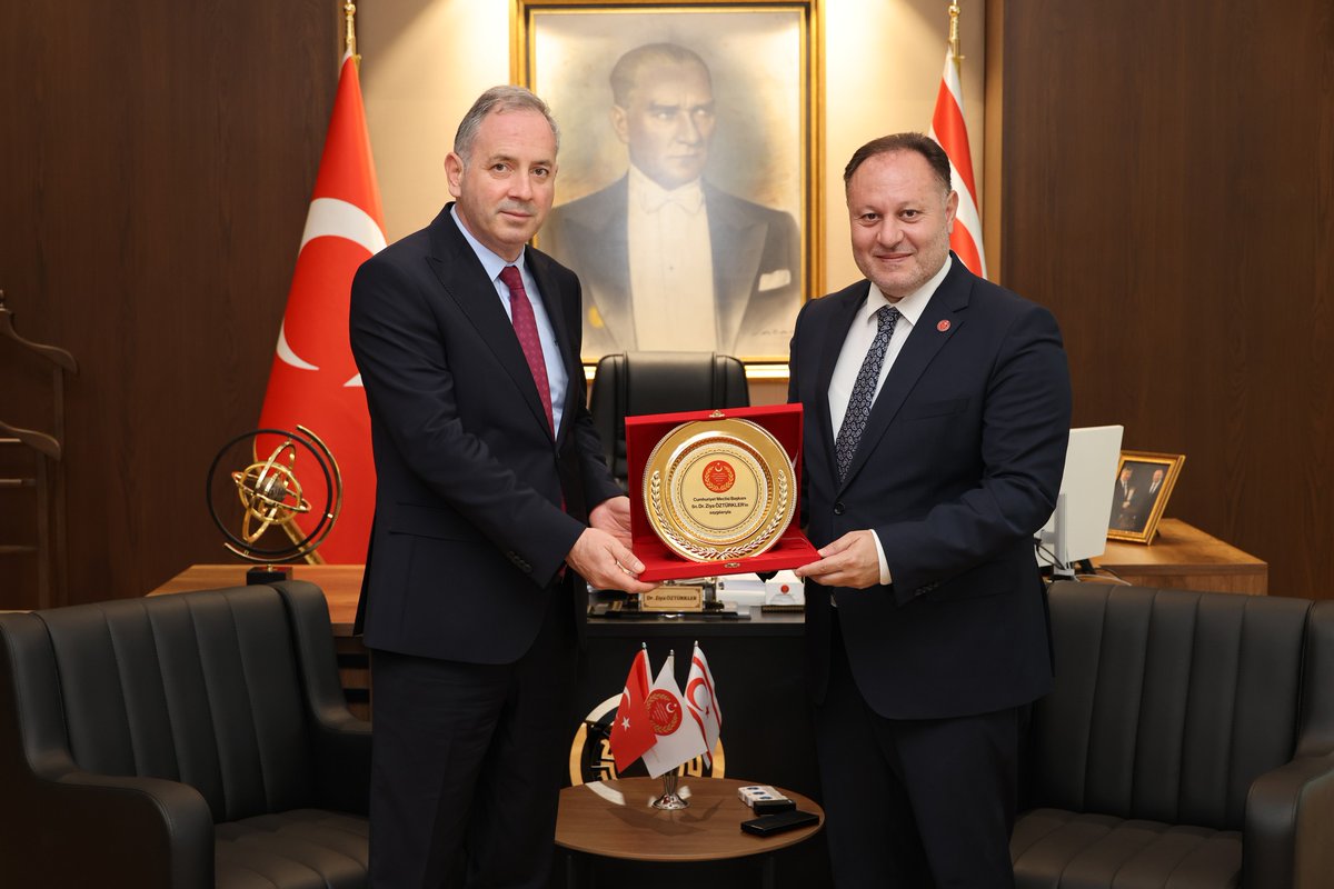 Cumhuriyet Meclisi Başkanı Ziya Öztürkler, İstanbul Teknik Üniversitesi KKTC Eğitim Araştırmaları Yerleşkeleri Rektörü  Prof. Dr. Burçkin Dal ve Yönetim Kurulu Üyelerini kabul etti.