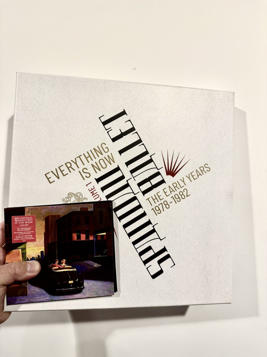 TakkyuIshino's tweet image. Depeche Mode:Mの感動も冷めやらぬ中、
Amazonから予約してたSpandau Balletの初期作のBoxと
高校生の頃聴きまくっていたOMDの“Crush”の40th Aniv’盤(ボーナス・ディスクがヤバいヤツ)が届いた！
で、年明けにはMarc Almond先生が来日だとよ!!!!!
マジ、歳とってて良かったー！