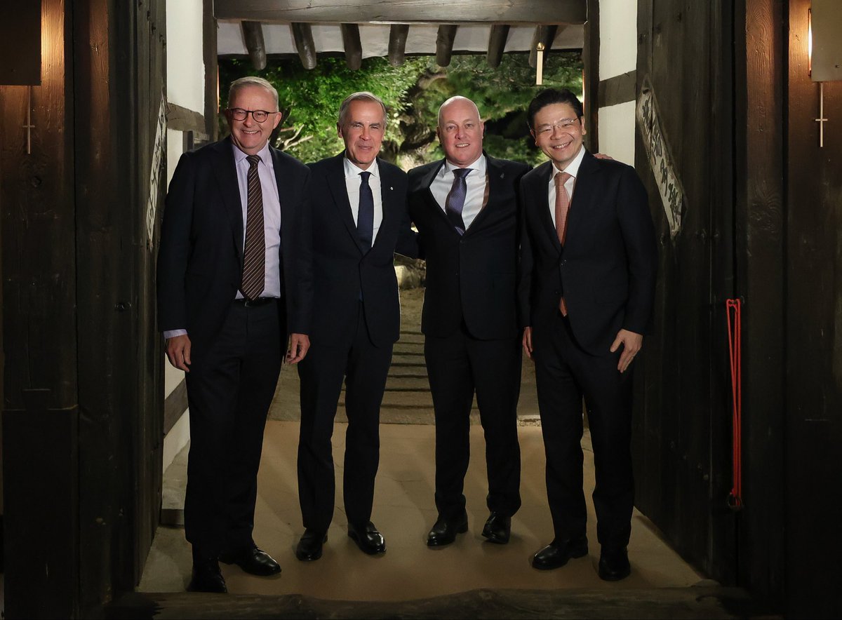 LawrenceWongST's tweet image. Working together, we can achieve so much more.

And here at the APEC Summit, that’s exactly what we’re doing. 🇦🇺🇨🇦🇸🇬🇳🇿

@chrisluxonmp @AlboMP @MarkJCarney