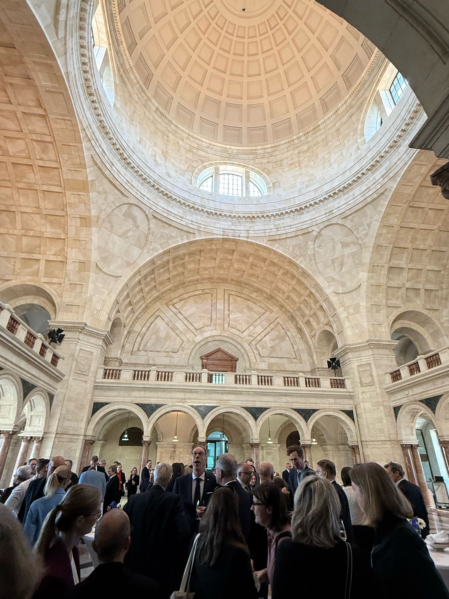 At the Staatskanzlei Munich for the State Reception celebrating Bavaria’s Excellence Clusters — great to see so much scientific excellence and innovation recognized and supported across disciplines. 🚀🇩🇪 #Wissenschaft #Innovation #Bayern
