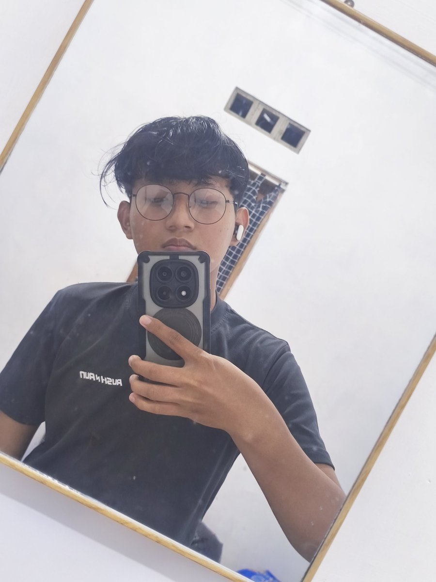 bobaboy_0's tweet photo. Rambut baru 😃 https://t.co/6We6IQCyJQ