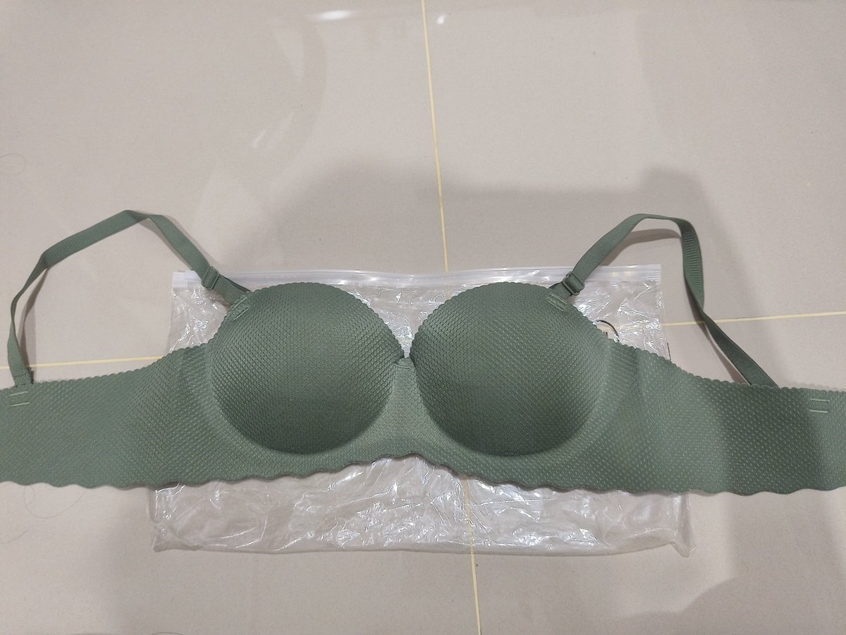 fleatalanta's tweet image. WANT TO SELL

bra greney, tally, dll 
NEW 
TAG LENGKAP 

💸scroll