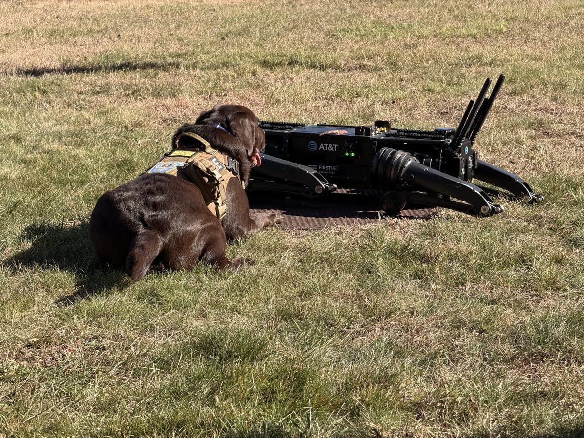 When you get the chance to be an actor in a multi-department drone training, you don’t say no. 🚓

FirstNet and AT&amp;T worked with multiple local police departments on Thursday to make this all happen. Thank you for letting us be part of your day!
