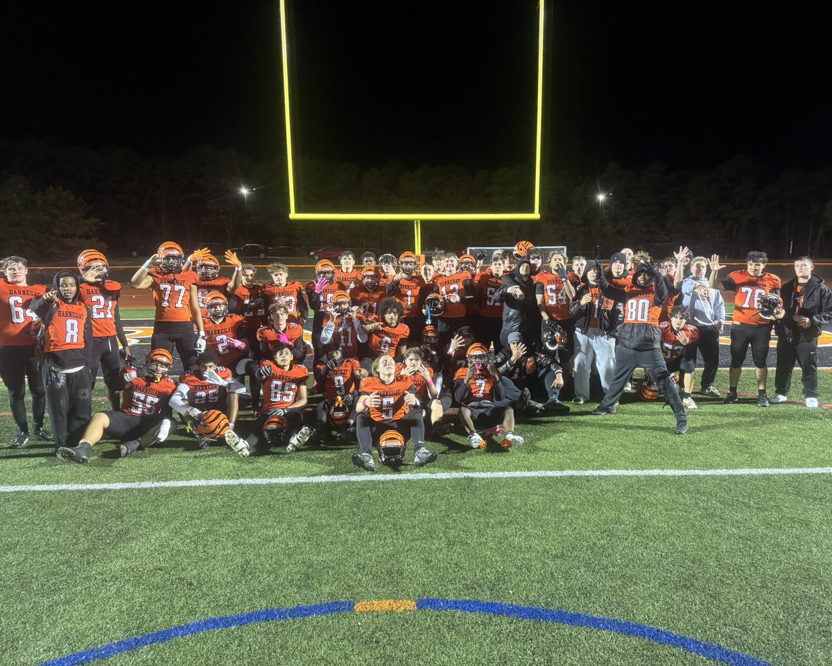 Barnegat wins season finally vs Allentown 15-6! Bengals finish the season w/ a 5-5 record. Plenty of ups &amp; downs this year w/ new guys having to step up in big spots bc of injury &amp; there was never any doubt or question. Very proud of this team &amp; the way they finished! #ALLIN