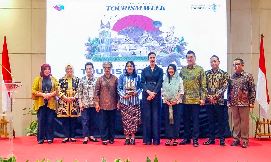 Indonesia Tourism Outlook 2026
marketplus.id/2025/10/30/ind…
#IndonesiaTourismOutlook2026
#IndonesiaTourismOutlook
#ITO #ITO2026 
#Forwaparekraf #Kemenpar