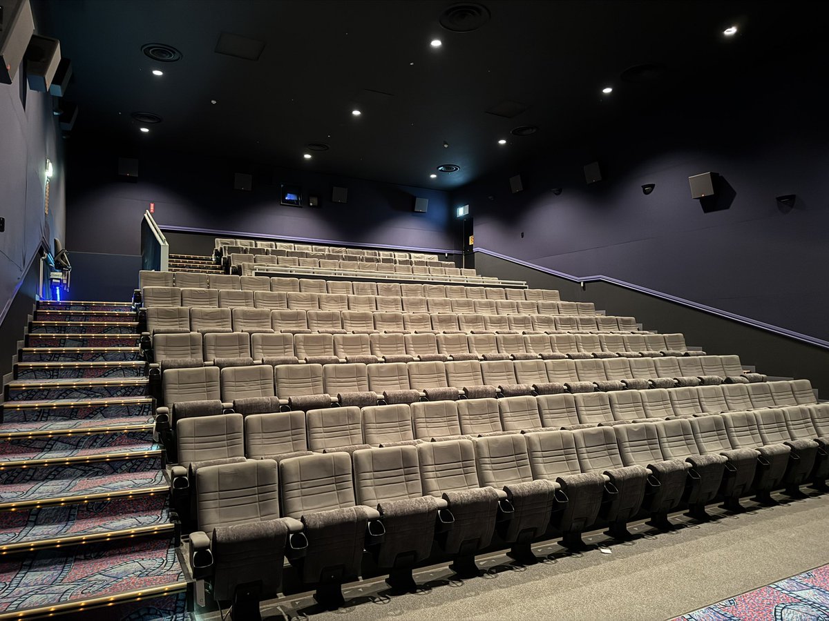 ❤まるで映画館❣映画鑑賞・ゲーム・ビジネスとマルチに大活躍♪❤プロジェクター ❤まるで映画館❣映画鑑賞・ゲーム・ビジネスとマルチに大活躍♪❤