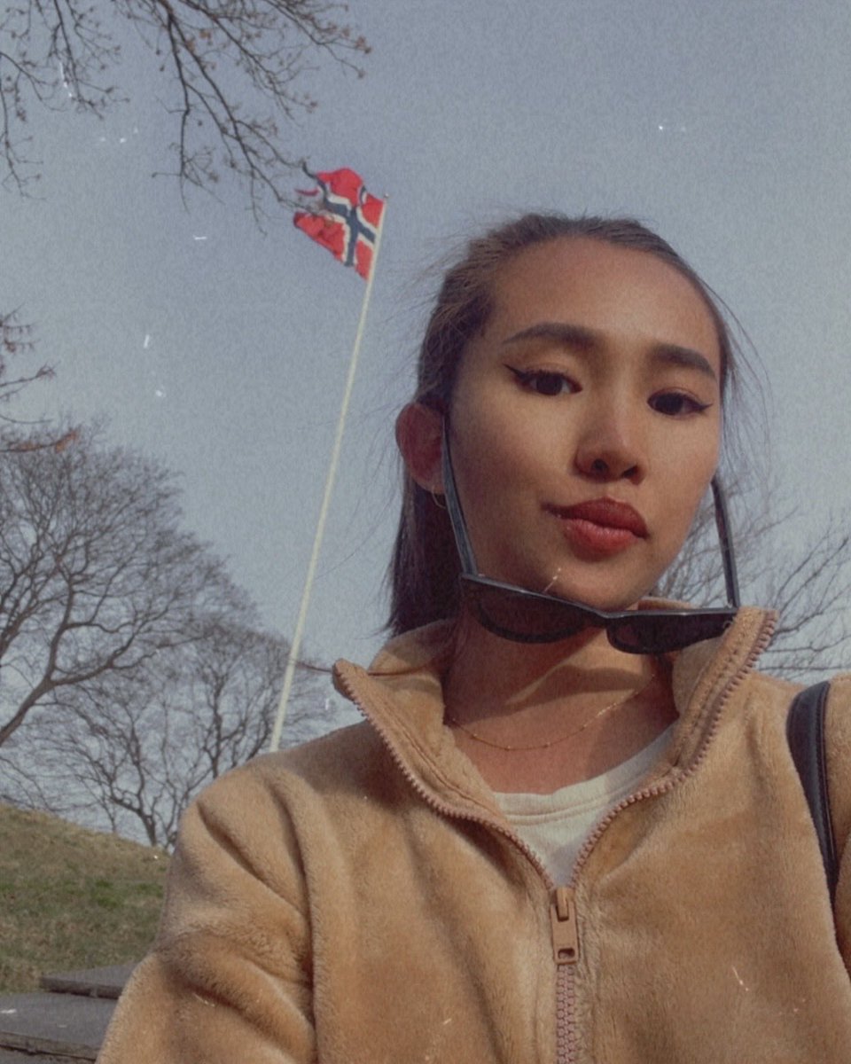 aprilandsummer_'s tweet photo. took a short social media break
back with a selfie from Norway in April☺️

📍Oslo, Norway (Apr. 2025) 🇳🇴 #3MonthsAroundEurope

🌏 https://t.co/qd1VjzLyoV
📸 https://t.co/IZQHo7v5si
🌾 https://t.co/SRDWBUuGND

#AprilandSummer
#AprilandSummerNORWAY 🇳🇴 https://t.co/5h2yofNuJQ