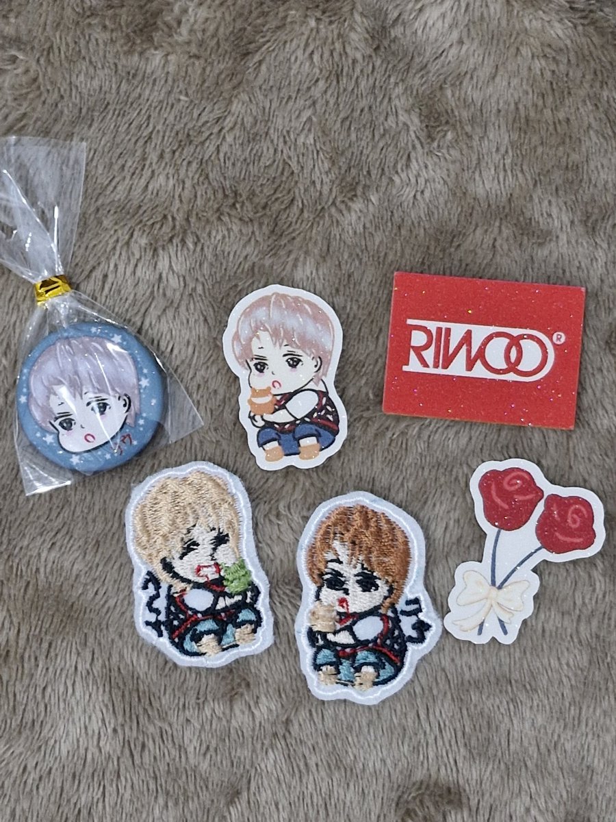 ꣑ৎ Today's Mail

OMG freebies by <a href="/jikeys00/">ji.u❄️</a> <a href="/handsof21/">Hands Of 21 👼 | mt after dm</a> arrived. How lucky i am dapet dua iron patchnyaa😻😻 suka dehh lucu BANGETTT >< Tysm❤️