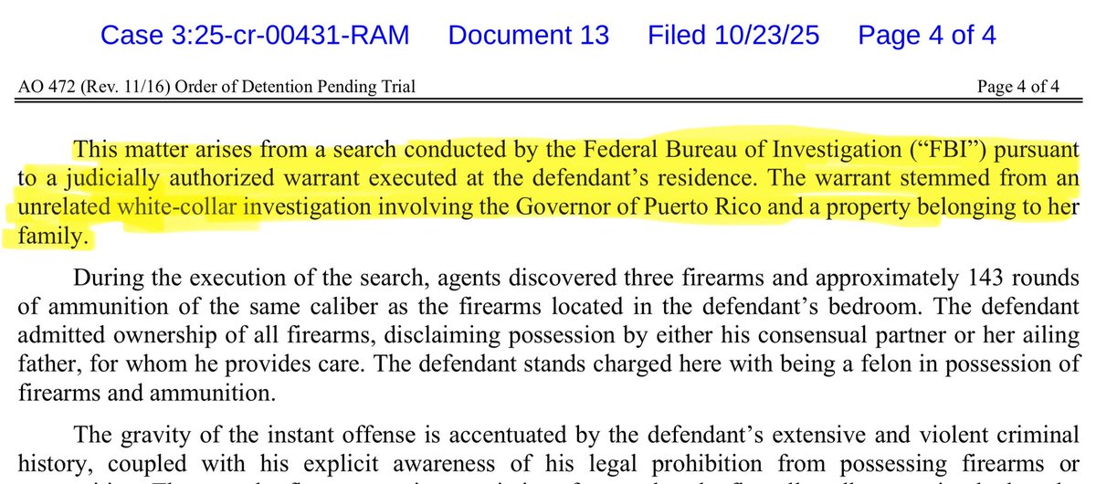 Interesante observación de <a href="/OscarJSerrano2/">Oscar J. Serrano</a>... En la "corrección" de información hoy de la fiscalía federal solo menciona a la gobernadora <a href="/Jenniffer/">Jenniffer González</a> González, no menciona a su familia ni a la propiedad en La Parguera, que aparecen en el documento del 23 de octubre. #PuertoRico