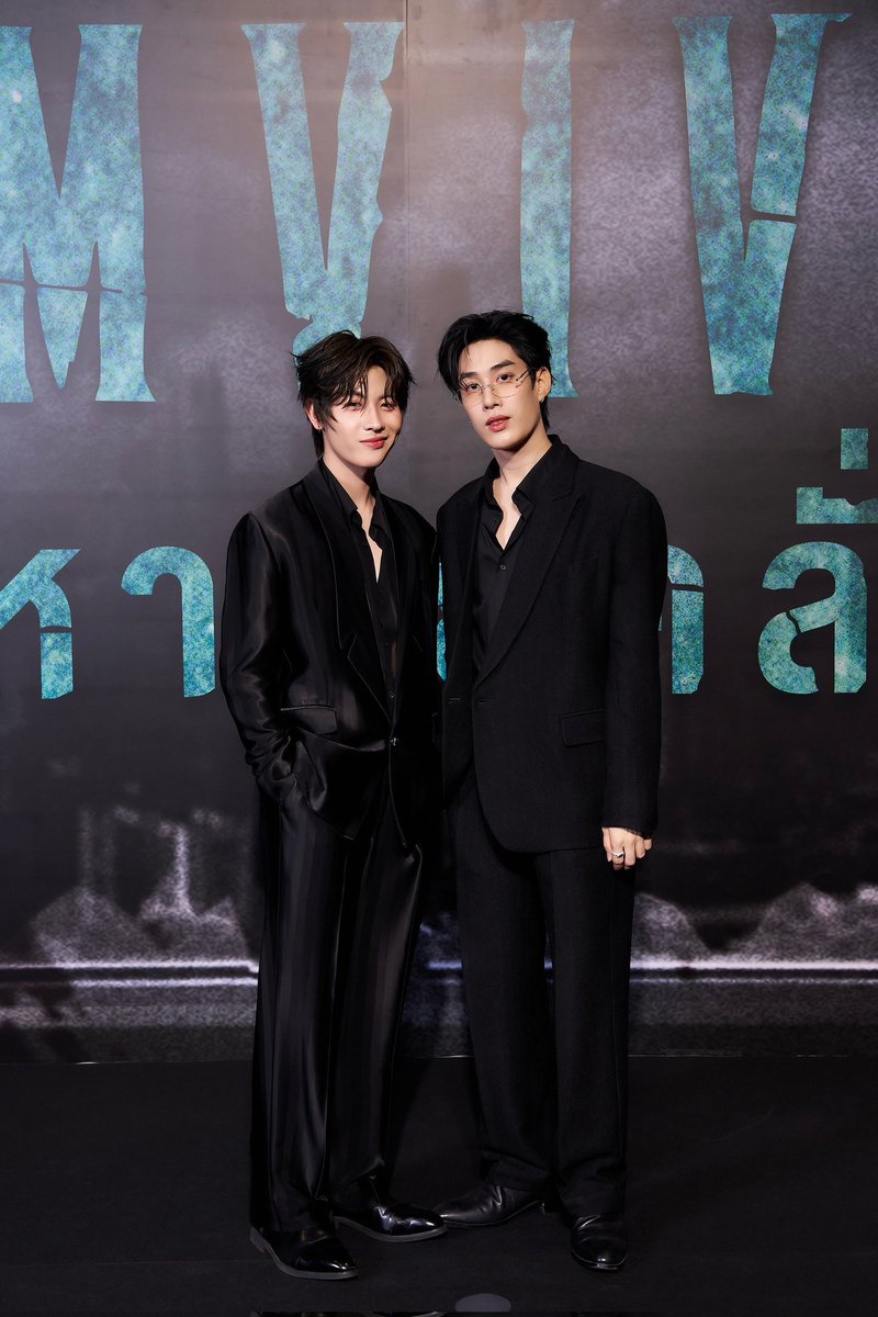 “เติ้ล” และ “เฟิร์สวัน” ในงาน ZOMVIVOR AWAKENING NIGHT 🧟‍♂️

ZOMVIVOR X NETFLIX 
#ZomvivorAwakeningNight
<a href="/TLE_mtm/">TLE.MTM</a> <a href="/firstone_wnk/">FirstOne</a>