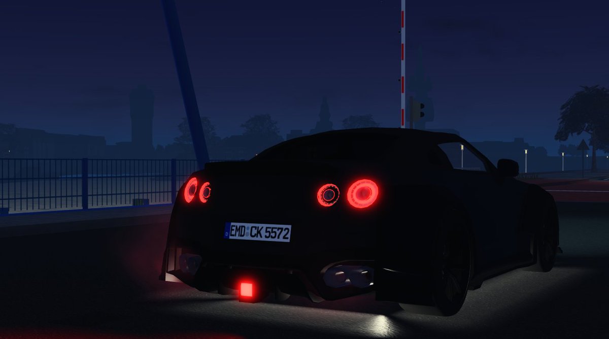 Emergency Emden tweet media