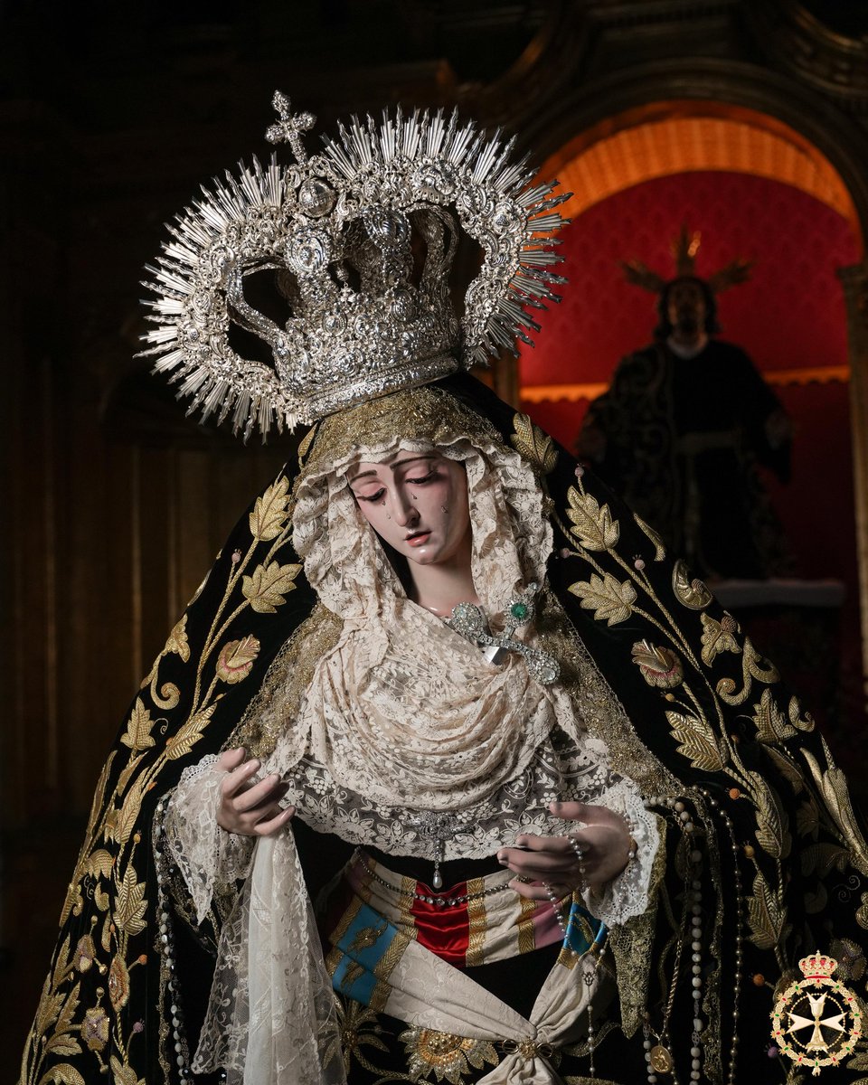 Ntra.Sra. del Rosario en sus misterios dolorosos coronada vestida para el Rosario de la Aurora del próximo día 1 de noviembre. Hermandad de Montesión. Noviembre 2025.
📸Tomás Quifes y propias.

Regina Sacratissimi Rosarii, ora pro nobis.