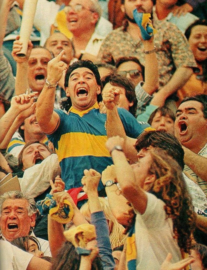 Somos de BOCA, como MARADONA.

🎂 💙💛