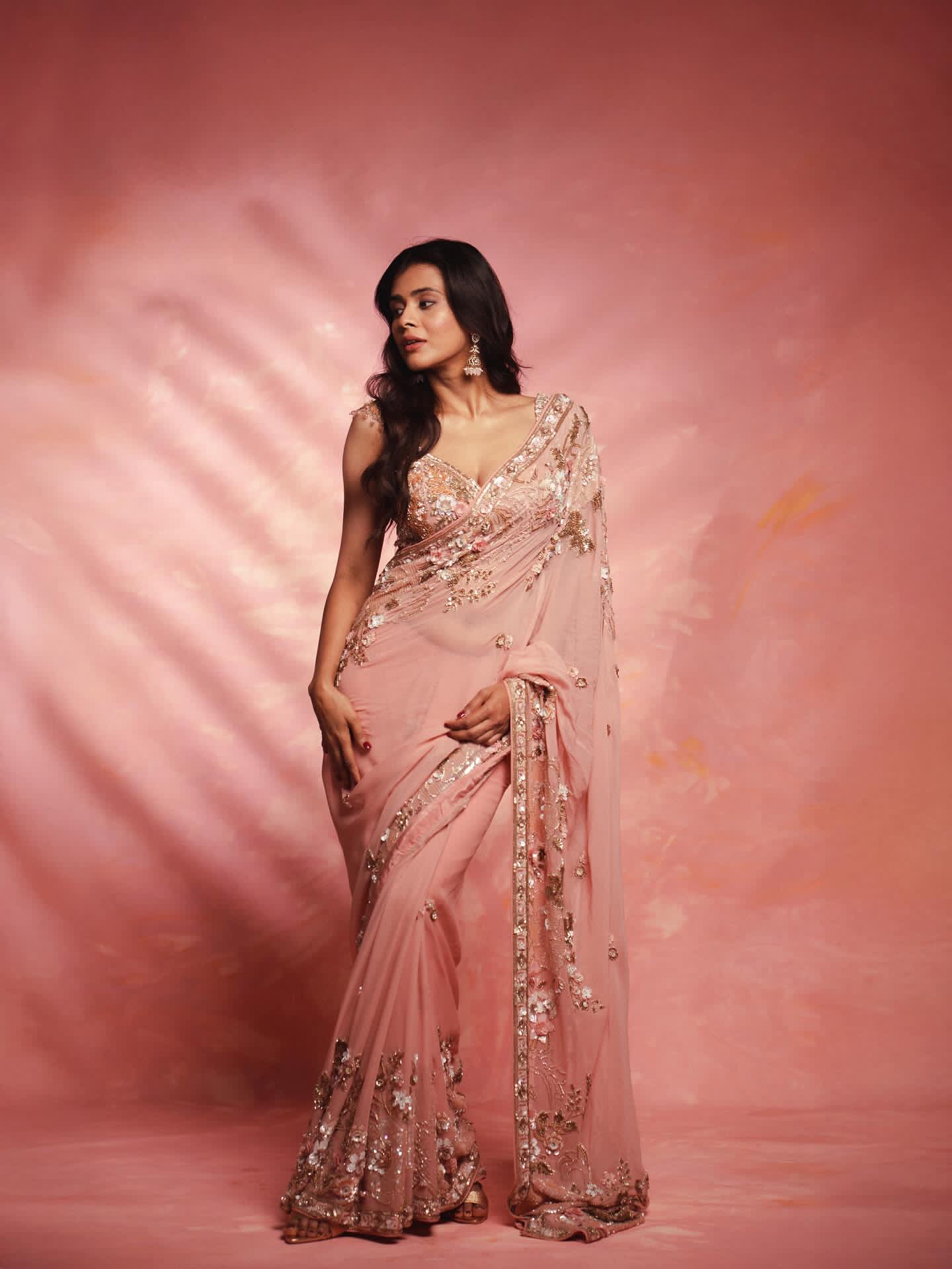 G4grs42a8AM6NkU?format=jpg&name=large