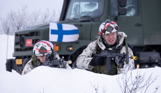 ceanmedia's tweet image. 🚨 Finland to deploy 15,000 troops for major military drills near the Russian border this Nov-Dec! Training conscripts, reservists, &amp;amp; allies to prep for wartime ops. Stay tuned for updates on regional stability. #Defense #Finland #MilitaryExercises #Geopolitics