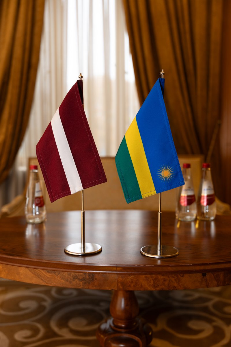 Under-Secretary of State for Economic Relations Ivita Burmistre <a href="/iburmistre/">Ivita Burmistre</a> welcomes an accreditation visit from the new non-resident Ambassador of Rwanda to Latvia Lambert Dushimimana <a href="/DushimimanaL/">Dushimimana Lambert</a>. 🇱🇻🤝🇷🇼 They reaffirmed their readiness to promote economic cooperation,