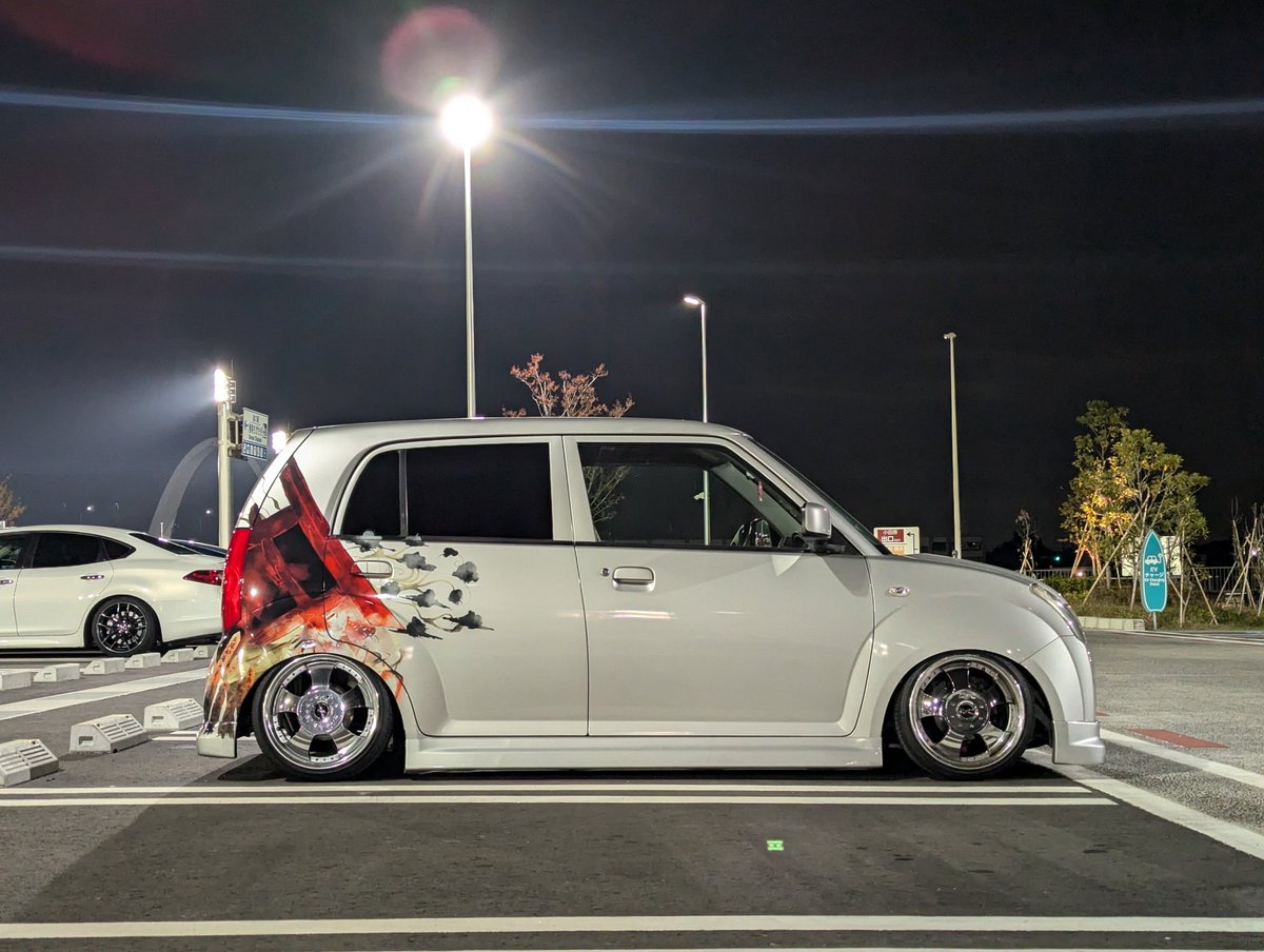 FOXページ コンコン on X