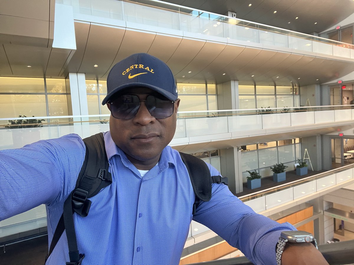 Good Morning 

Woke up this morning and wasn’t feeling good at all and my initial thought was there is no way i am getting out of bed but here I am headed up the escalator to the top floor. 

You can either find an excuse or find a way to get it done. We all know what WINNERS do