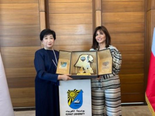 تماشيًا مع رؤية “كويت جديدة 2035” في تعزيز التعاون الدولي والابتكار
حاكمة طوكيو تبحث سبل التعاون الأكاديمي والثقافي خلال زيارتها إلى جامعة الكويت.