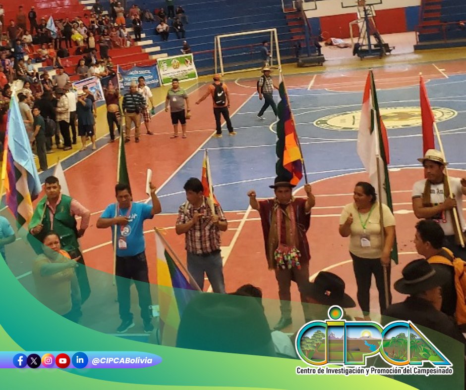 CIPCA_Bolivia's tweet image. 🌾🇧🇴 En Cobija, #Pando se realiza el XIX Magno Congreso Ordinario de la #CSUTCB con más de 1.200 delegados de los 9 departamentos del país.
El encuentro definirá mandatos y elegirá al nuevo Comité Ejecutivo Nacional. ✊🌱
#MovimientoCampesino #BoliviaRural #DemocraciaComunitaria