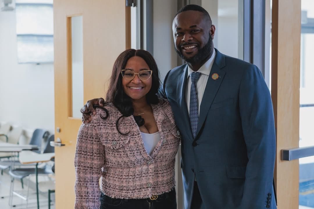 Every day I ask: How do I leverage my platform to elevate theirs?

Proud of my Morgan State University students who understand the power of civic engagement.

My role is clear — show up, lift them up, and as they say… let them cook.

#BaltimoreExcellence #IntentionallyFocused