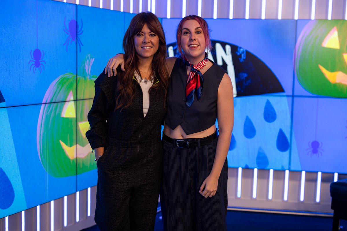 ¡Hoy nos visita Vanesa Martín (<a href="/vanesamartin_/">Vanesa Martin</a>) en Ni tan Bien!😍👏🏼

✨Programa al completo disponible a partir de las 20h en nuestro canal de YouTube y en todas las plataformas de podcast (link en la bio)