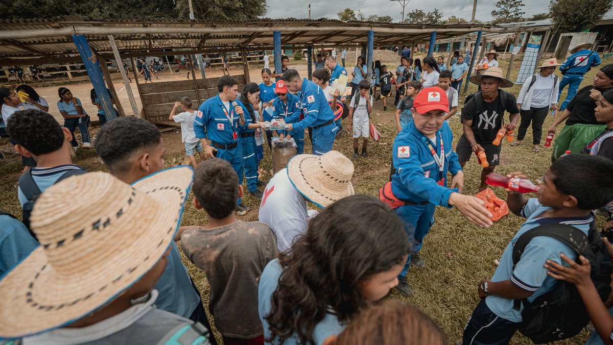 cruzrojacol's tweet image. En cooperación con el @cicr_col , fortalecemos el Plan Integrado en Córdoba con espacios de diálogo y trabajo comunitario. ❤️✨
#CruzRojaColombiana #CICR #PlanIntegrado