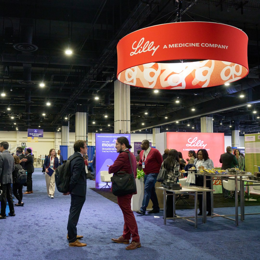 amcporg's tweet image. Big energy in the Expo yesterday from the RWE Arena to spotlight theaters, tech demos, and nonstop networking. Managed care conversations were flowing and we appreciate all the companies who sponsored or showcased their latest findings and innovations.👏

#AMCPNexus #RWE