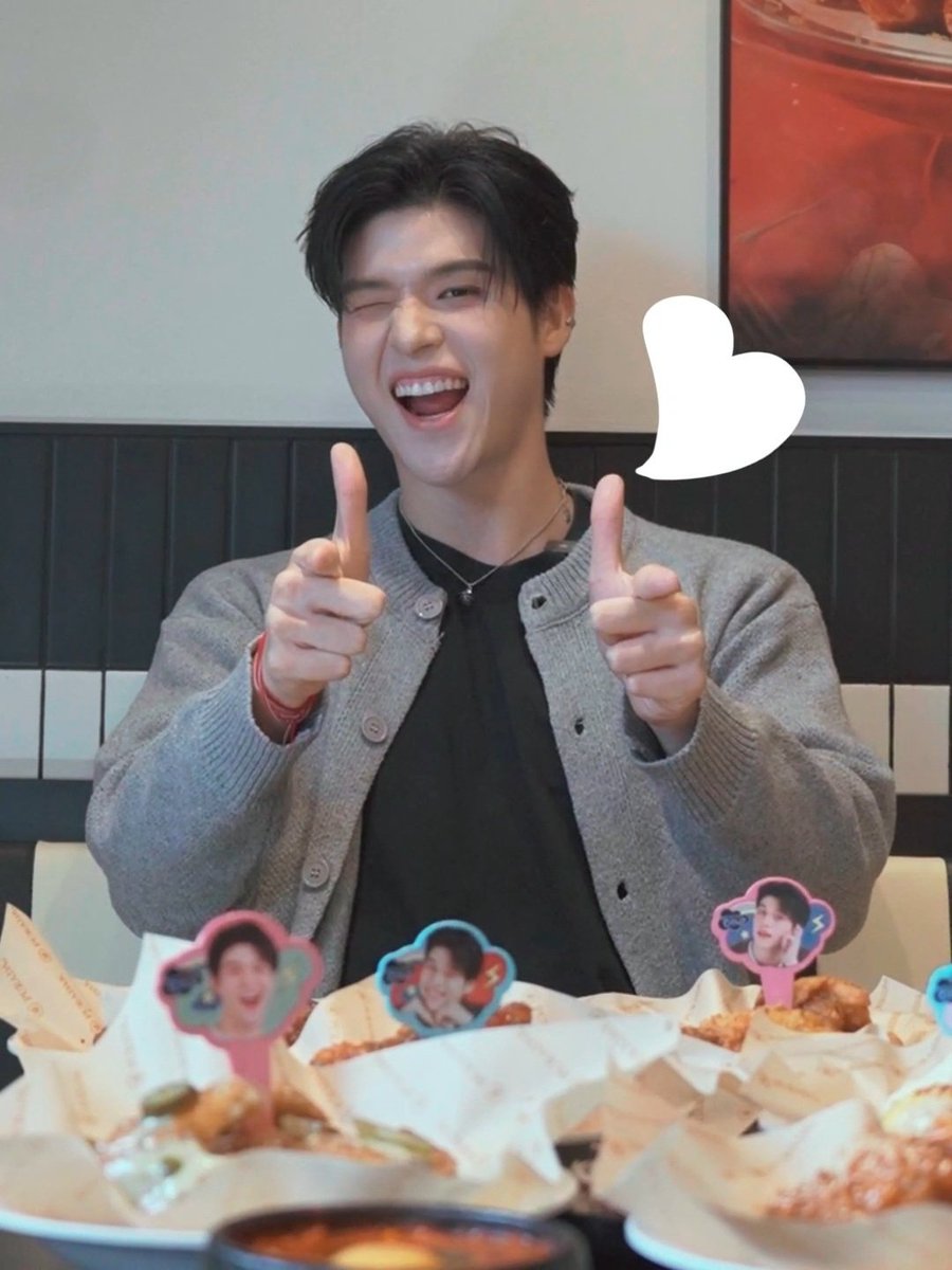 ตอนนี้ Voucher หมดทุกสาขาแล้วนะคะ คุณพี่ขอขอบคุณ คุณน้อง #ก้อนเมฆของสกาย ทุกๆคนเลยค่ะที่มาร่วมสนุกกันในกิจกรรม Meet and Eat with Sky 🍗 

ที่สำคัญซื้อแล้วอย่าลืมลงทะเบียนก่อนเเวลา 23:59 วันนี้นะคะ ไม่งั้นอดหมดสิทธิ์ถ่ายรูป 1:1 น้าาาา ด้วยความเป็นห่วง 🤭

📩