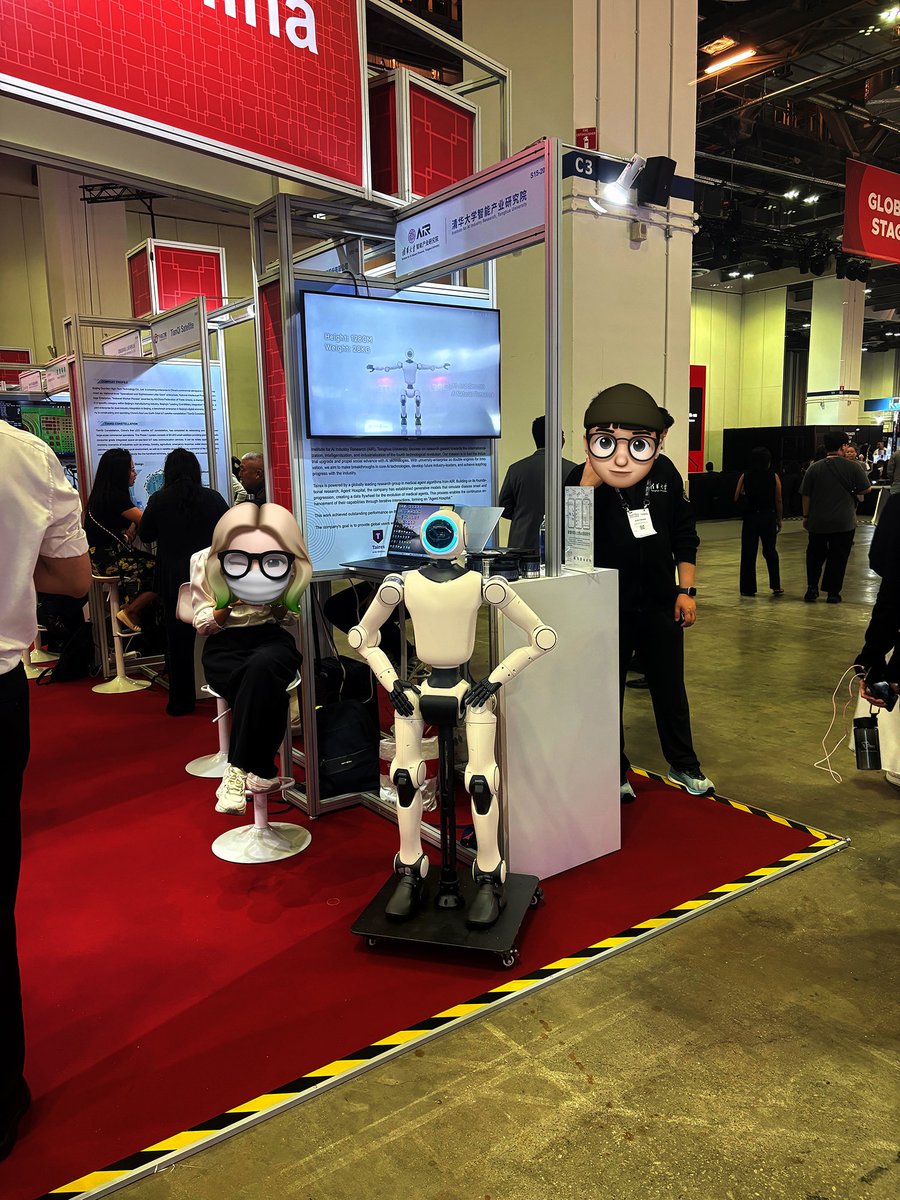 PHYBOT_Tech's tweet image. PHYBOT Shines at SWITCH 2025 in Singapore!
PHYBOT C1, the embodied intelligent companion from PHYBOT.
Singapore’s Deputy Prime Minister and the Chinese Ambassador to Singapore visited the PHYBOT booth to learn more about PHYBOT C1
#SWITCH2025 #PHYBOT #Humanoid #AI #TechInnovation
