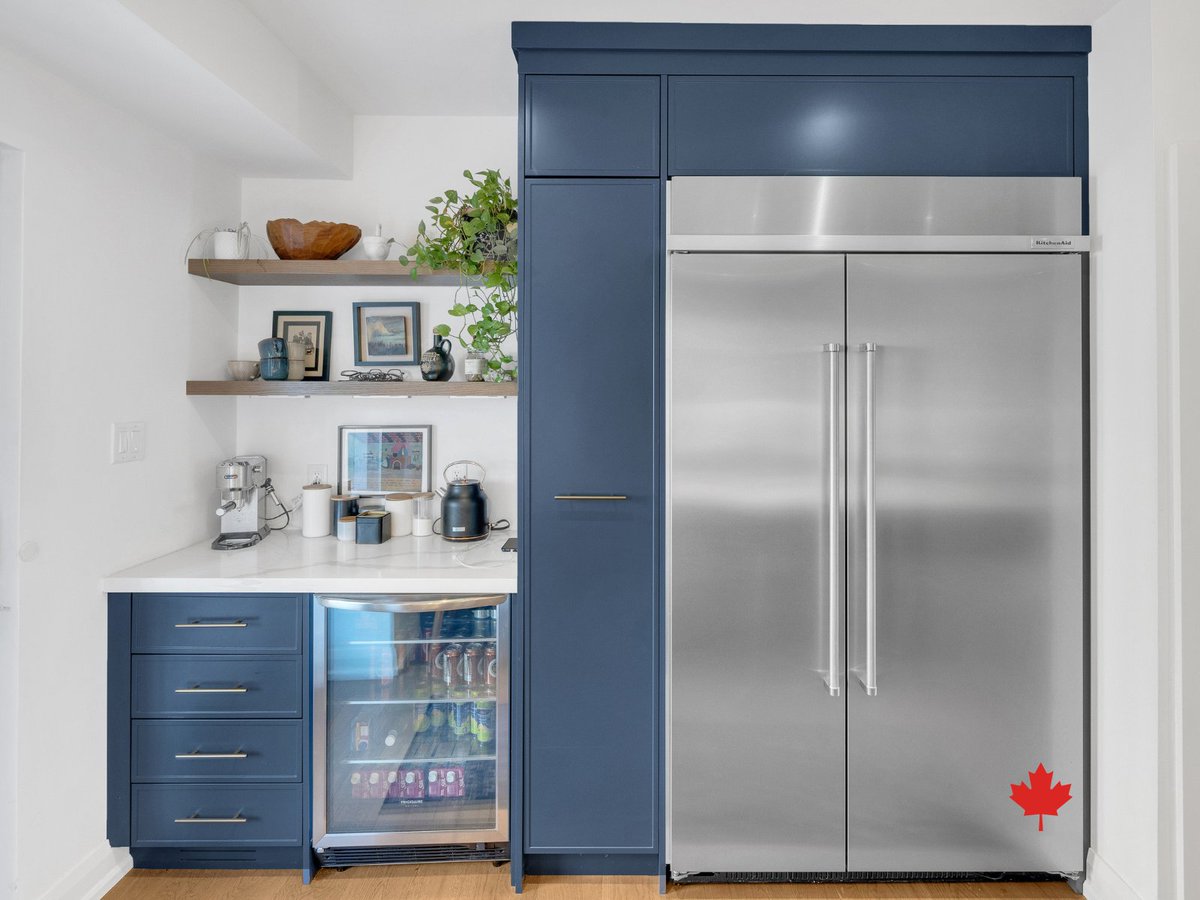 LucvaaKitchens's tweet image. Your morning ritual, beautifully organized. 

The Bellefair.

#HomeInspiration #CoffeeCorner #InteriorGoals #lucvaakitchens #canadianmade