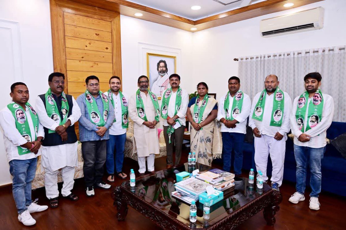 घाटशिला झामुमो परिवार में स्वागत और जोहार!!
 कहते हैं ना "हेमन्त हैं तो सबका हिसाब तो होगा है"
<a href="/HemantSorenJMM/">Hemant Soren</a> 
<a href="/JmmJharkhand/">Jharkhand Mukti Morcha</a>