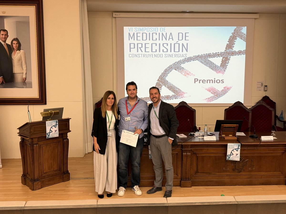 <a href="/CanalUGR/">Universidad Granada</a> <a href="/hospital_hvn/">HUVN</a> <a href="/clinicogranada/">Hospital Universitario Clínico San Cecilio</a> <a href="/EASPsalud/">Escuela Andaluza SP</a> <a href="/GranadaesSalud/">GranadaSalud</a> <a href="/Pl_PacientesGR/">Plataforma Asociaciones de Pacientes de Granada</a> 🏆 Concluye el VI Simposio de #MedicinaDePrecisión del #ibsGRANADA con la entrega de premios a las mejores comunicaciones y la clausura oficial de las jornadas

👏 Gracias a todos los investigadores y asistentes por construir juntos la medicina del futuro.

#SomosGranadaSalud