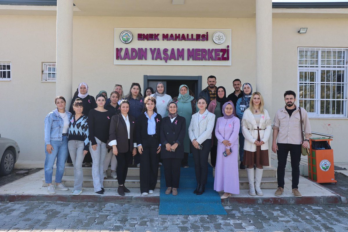 Iğdır Belediyesi Kültür ve Sosyal İşler Müdürlüğü ile Iğdır Toplum Sağlığı Merkezi iş birliğiyle, Ekim ayı Meme Kanseri Farkındalık Ayı kapsamında bilgilendirme çalışması gerçekleştirildi.

Erken teşhis hayat kurtarır!