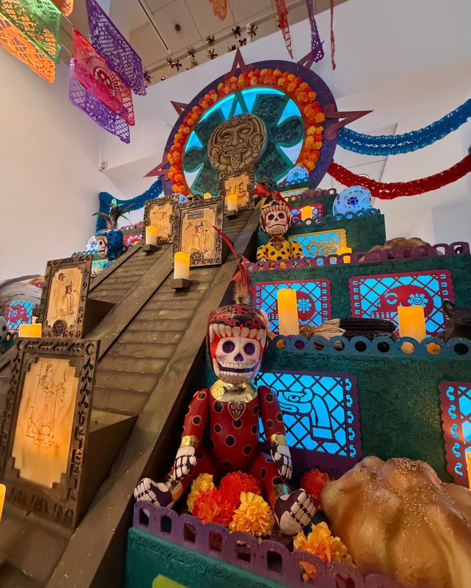 ❗️El pasado 27 de octubre se inauguró en el ICME la ofrenda monumental “Tenochtitlan. Una ciudad que no muere, florece”, dedicada a los 700 años de la fundación de México-Tenochtitlan y realizada en colaboración con <a href="/turismocdmx/">Secretaría de Turismo de la Ciudad de México</a>.

¡No te la pierdas!

📍ICME
📅 28 oct - 07 nov