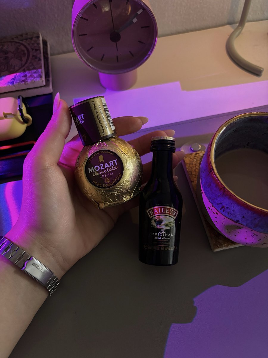 Küçük şeylerle mutlu olmayı bildiğim bir gün oluyor