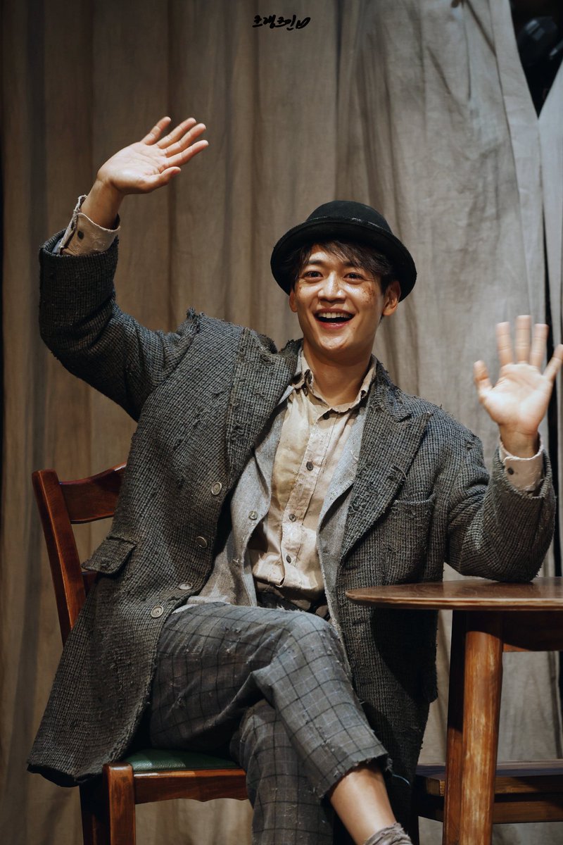 crankin525's tweet photo. 251030 고기기 커튼콜 🎬

❤️‍🔥🔥🫳🏻🫳🏻🫳🏻

#샤이니 #민호 #minho https://t.co/yk8sz2rSdt